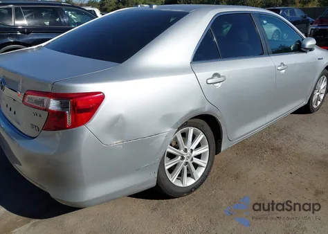 2012 Toyota Camry Hybrid Xle z USA, uszkodzony, nr VIN 4T1BD1FK8CU007475